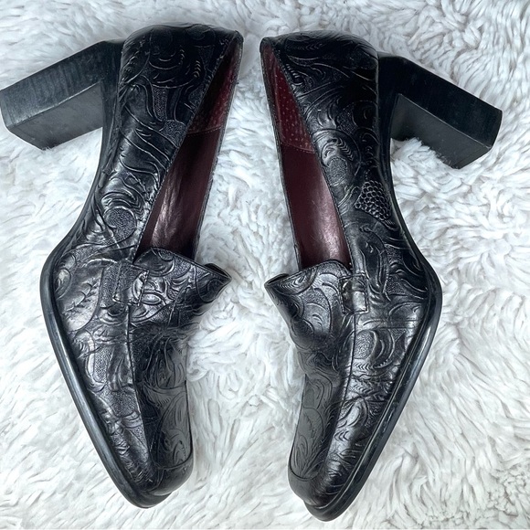Anne Klein 2 Embossed Leather Pumps Black Brown Heels Square Toe Women size 7.5 - Picture 2 of 12